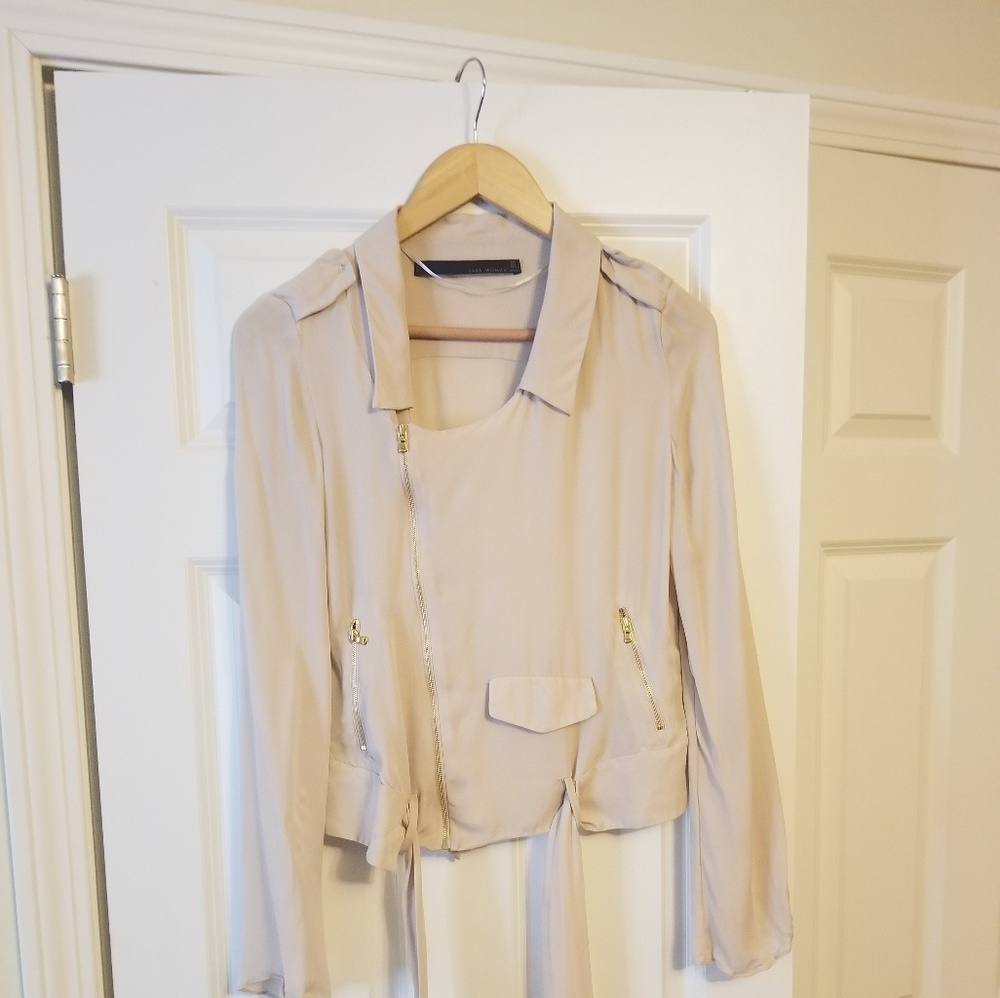 Lightweight Zara long sleeve size small